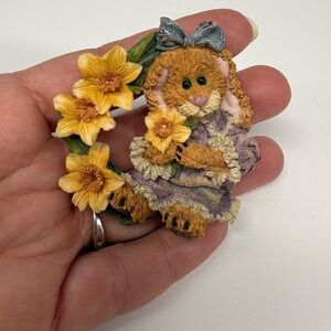 Boyds Bears Bearwear Pin Easter Bunny Daffodils